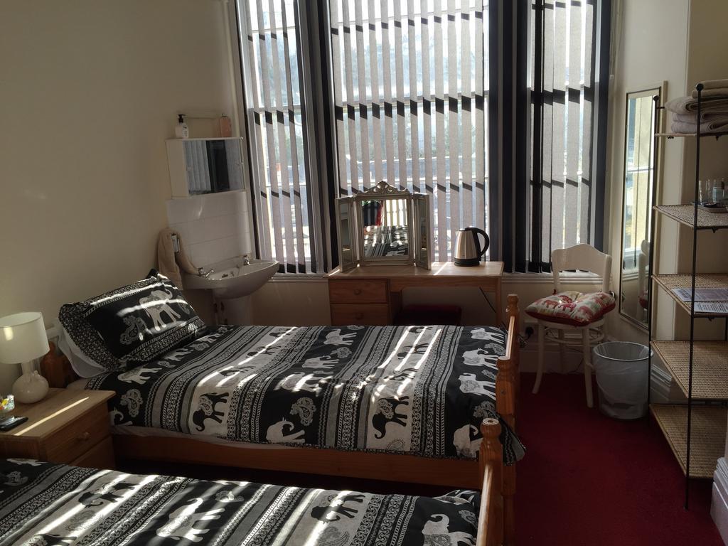 Clifton Grove Hotel Torquay Room photo